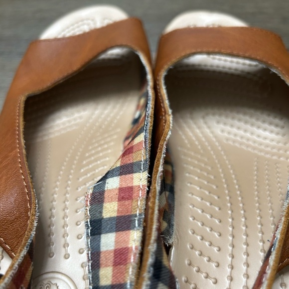 Crocs Women's A-Leigh Cork Heel Peep Toe Leather Slingback Tan Sandals Size‎ 10 - Picture 13 of 14